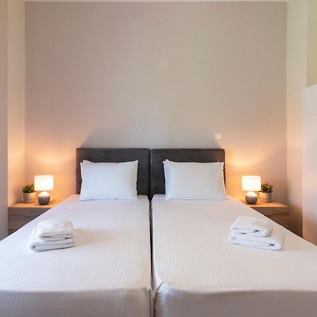 Acropolis View 2Bd Apt Next To Museum & Metro เอเธนส์ ภายนอก รูปภาพ