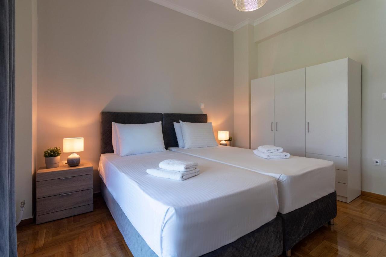Acropolis View 2Bd Apt Next To Museum & Metro เอเธนส์ ภายนอก รูปภาพ
