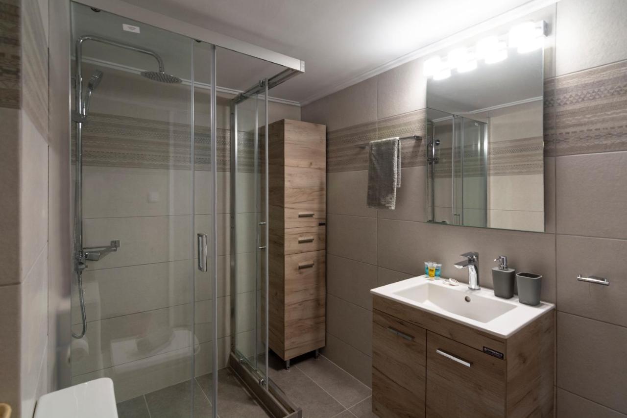 Acropolis View 2Bd Apt Next To Museum & Metro เอเธนส์ ภายนอก รูปภาพ