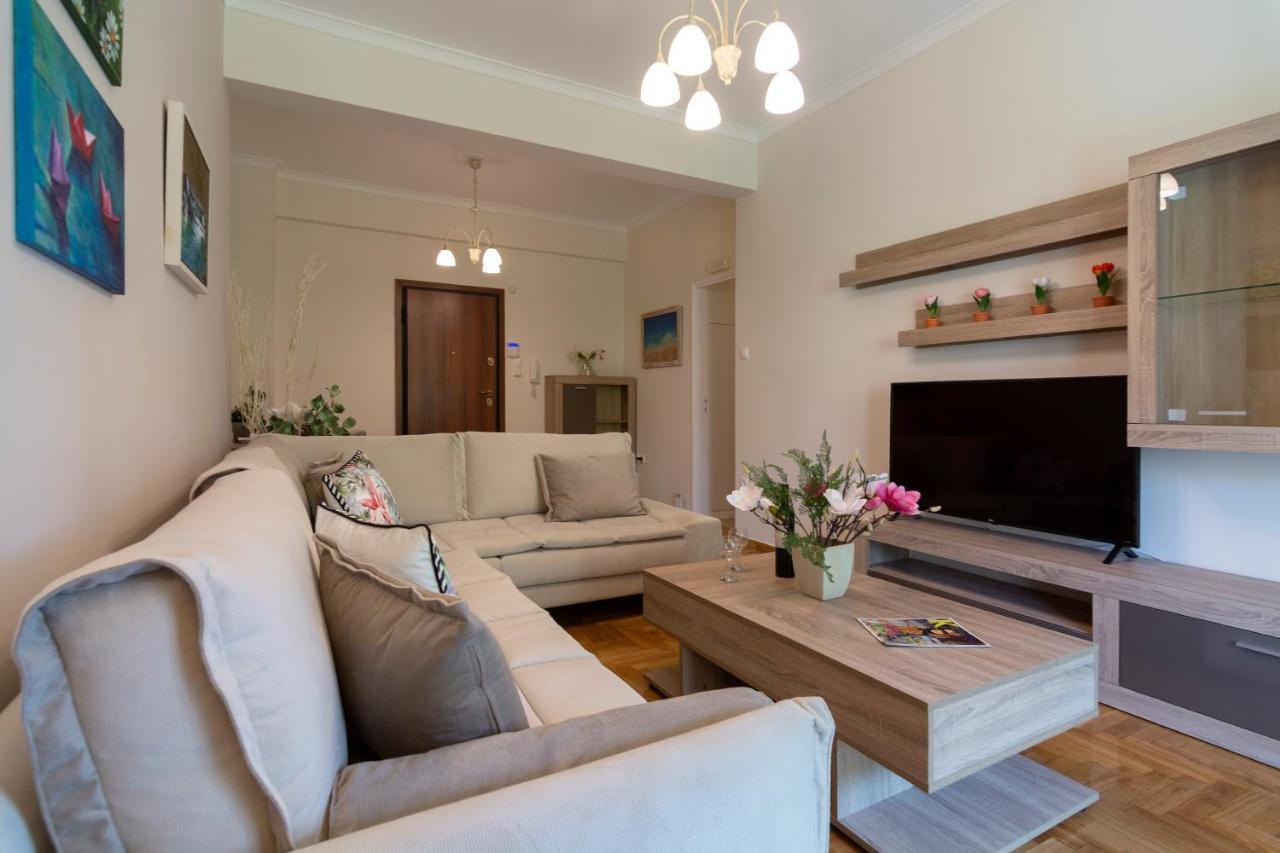 Acropolis View 2Bd Apt Next To Museum & Metro เอเธนส์ ภายนอก รูปภาพ